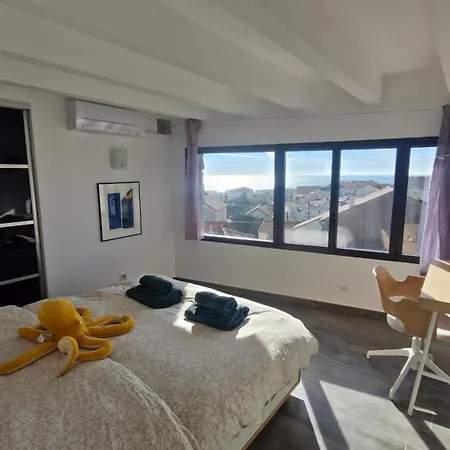 Le Bateau De Villa Sète