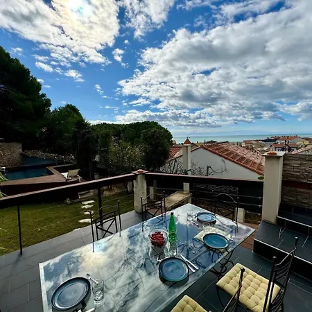 Le Bateau De Βίλα Σετ