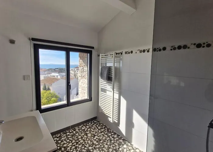 Le Bateau De Villa Sète