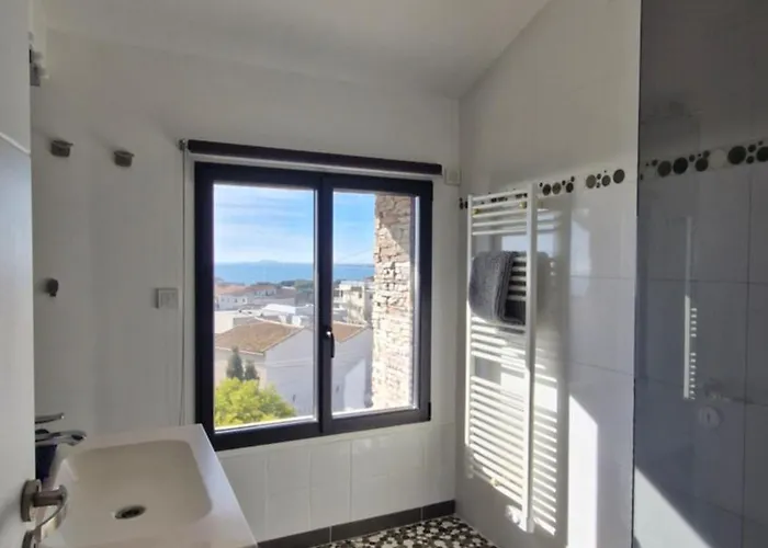 Le Bateau De Villa Sète